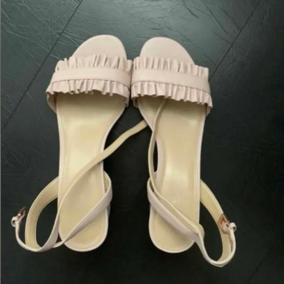 Michael Kors Sandals Sz.10 like New - Picture 1 of 3